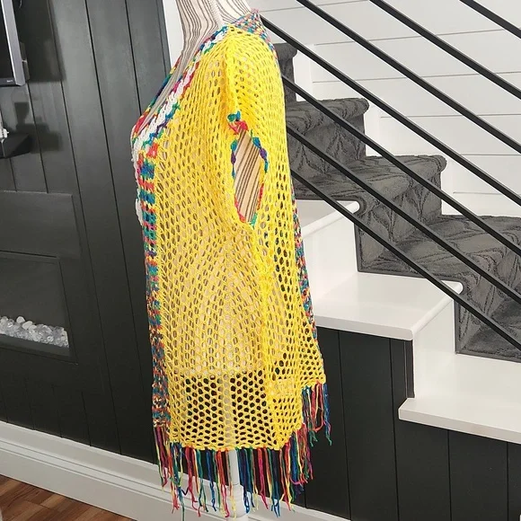 Crochet Fringe Oversized Top - Picture 4 of 8